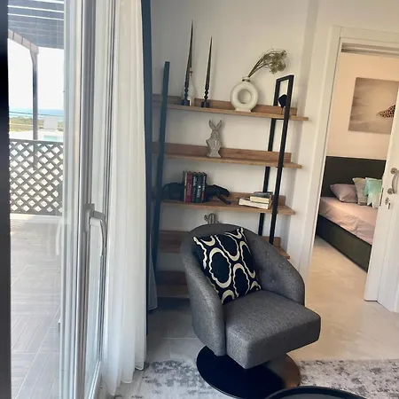 Lightness By The Sea דירה *