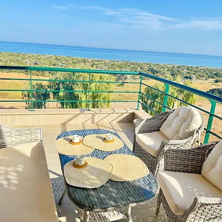 Lightness By The Sea Appartement Famagouste